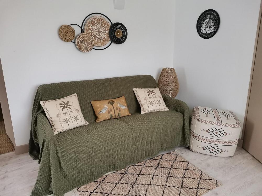 Gite - Chambres D'Hotes La Belle Helene Bressuire Esterno foto